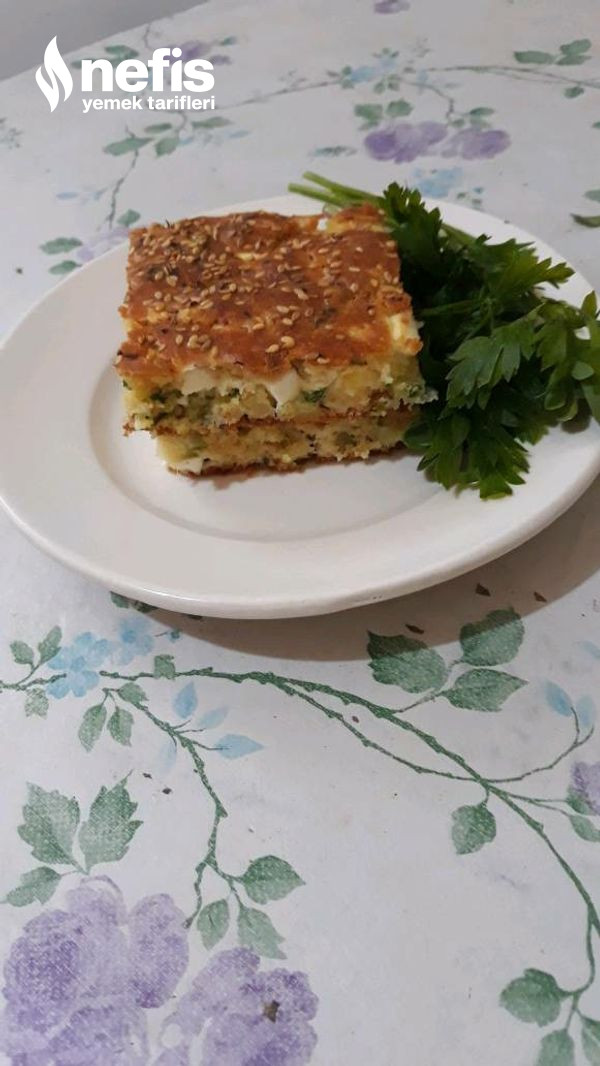 Börek Tadında Patetesli Kek Tarifi