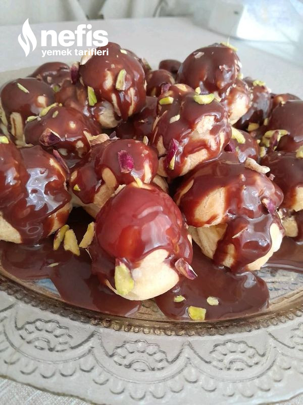 Pastane Lezzetinde Profiterol