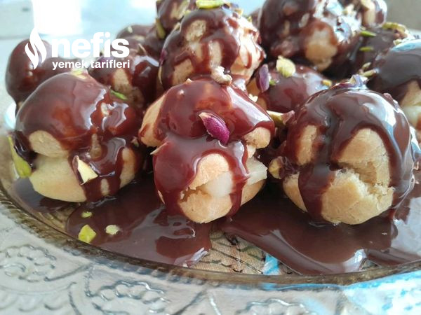 Pastane Lezzetinde Profiterol