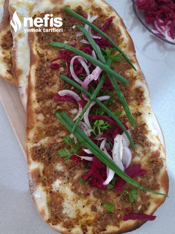 Ev Yapımı Lahmacun