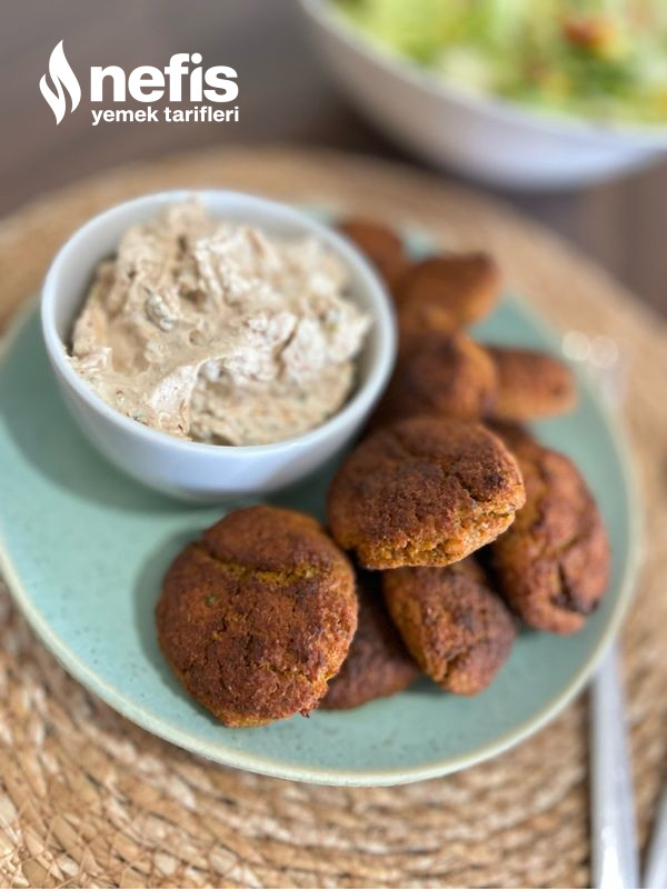 Mercimek Falafel Özel Sosu İle Birlikte