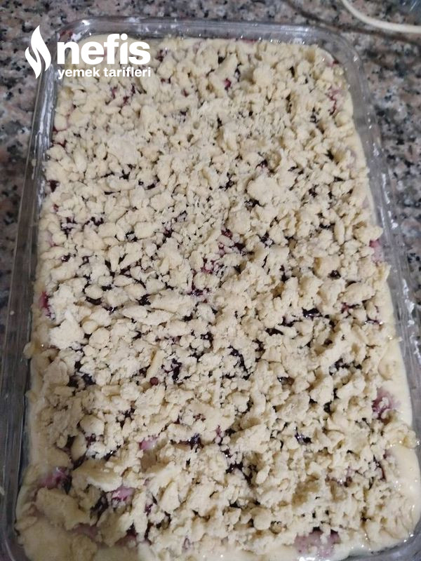 Böğürtlenli Crumble Kek