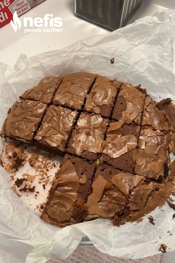 Tam Kıvamında Beyaz Çikolatalı Brownie