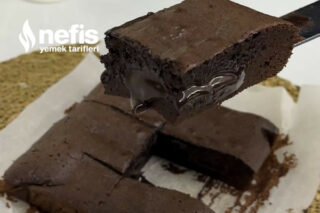 Akışkan Çikolatalı Browni Tarifi