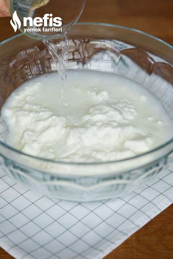 Soğuk Ayran Aşı Çorbası