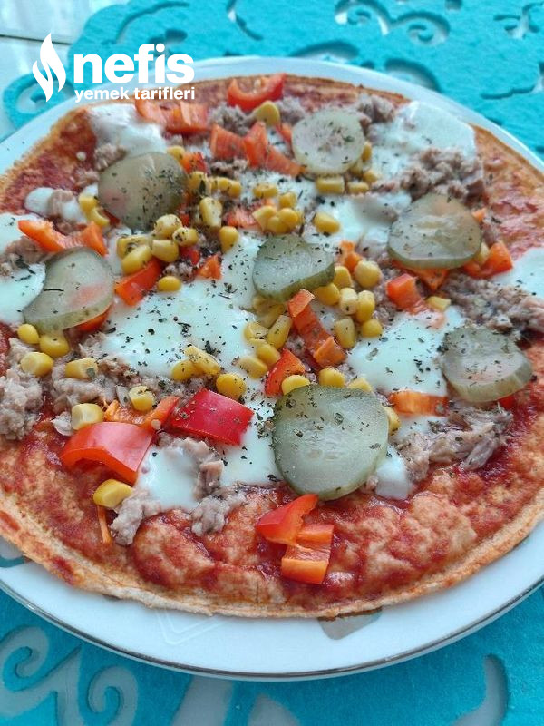 Ton Balıklı Lavaş Pizza