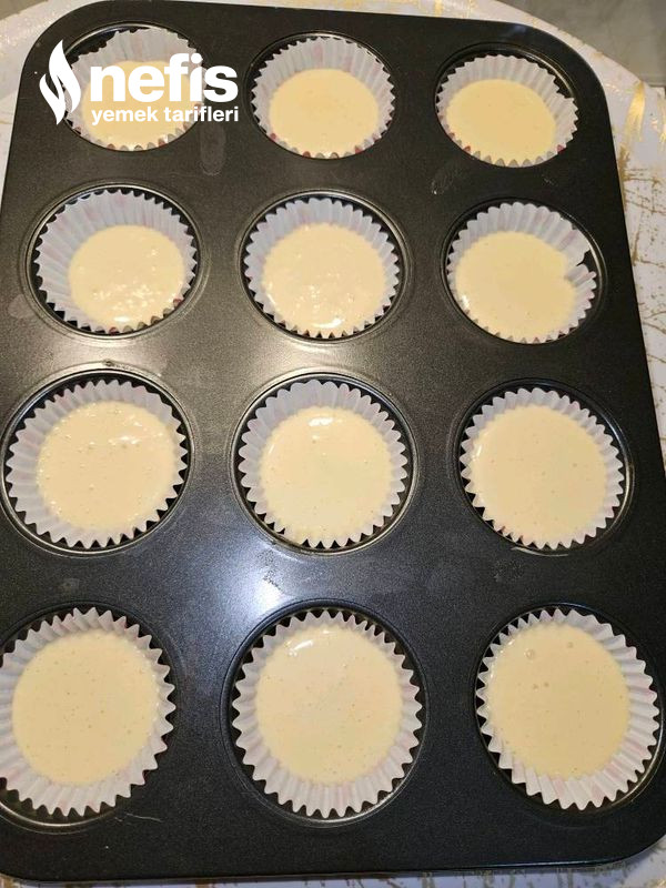 Damla Çikolatalı Muffin Kek