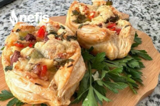 Pizza Tadında Milföy Börek Tarifi