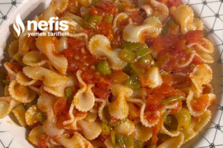 Domates Soslu Makarna Tarifi