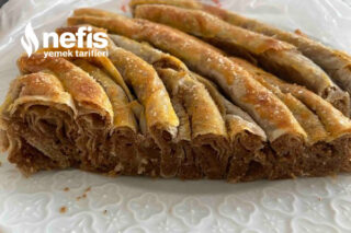 Hazır Yufkadan Yumuşacık Haşhaşlı Börek Tarifi