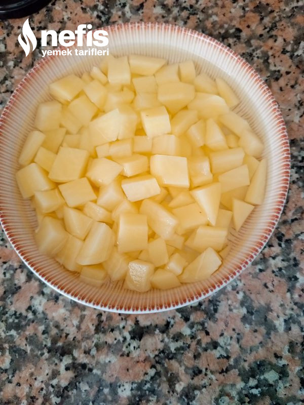 misket-kofteli-bezelye-yemegi-1.jpg