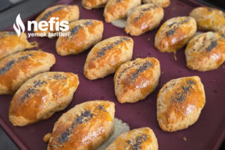 Çok Hafif Siyez Unlu Poğaça (Pastahanelerde Pahalı Olan) Tarifi