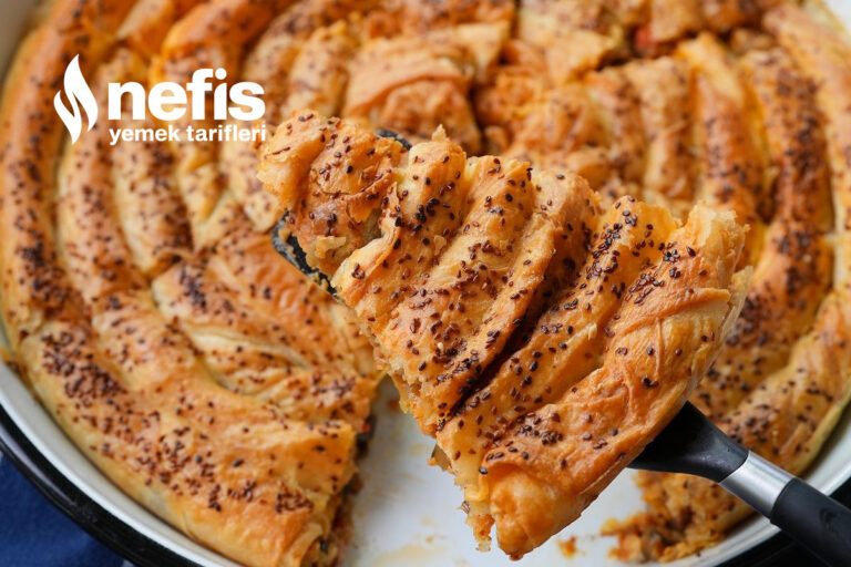 Patlıcanlı Börek Tarifi