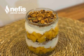 Şeftalili Granola Kavanozu (1 Kişilik) Tarifi