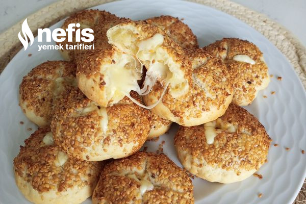 Kıyır Kıyır Susamlı Poğaça (Hızlıca Hazırlanan) Tarifi