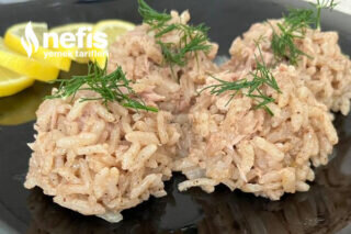 Yalancı Midye Dolması Pilavı (Ton Balıklı Pilav Tarifi)