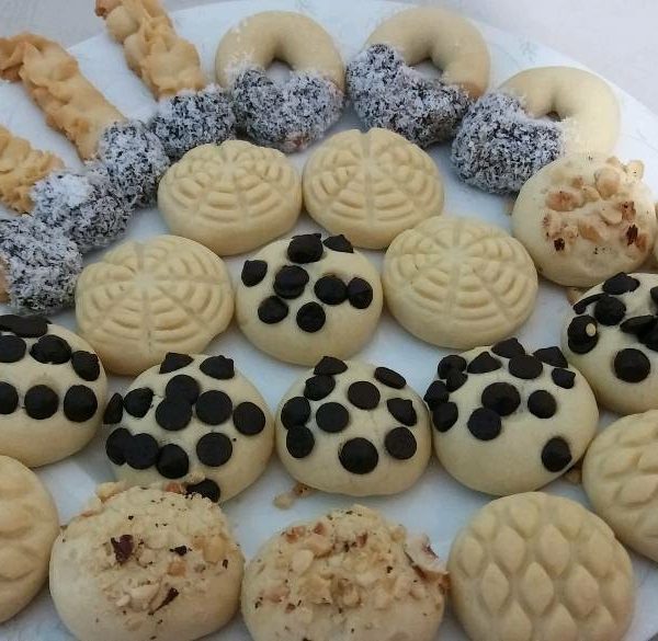Tek Hamurla Çesitli Kurabiyeler Nefis Yemek Tarifleri