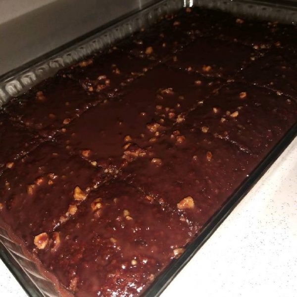 Sufle Tadında! Bol Soslu Islak Kek Tarifi Nefis Yemek Tarifleri