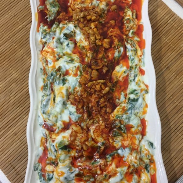Yoğurtlu Havuçlu Ispanak Salatası Nefis Yemek Tarifleri