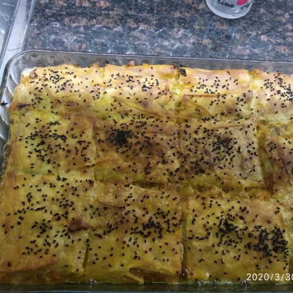 Pırasalı Börek Nefis Yemek Tarifleri 5026615