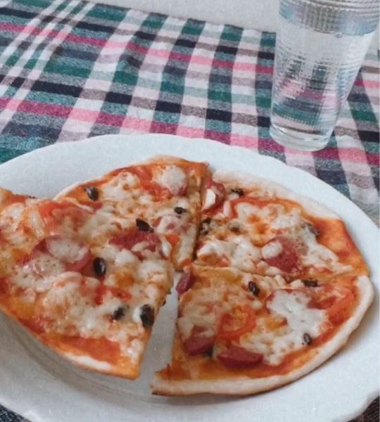 Pratik Tavada Pizza (15 Dk) Nefis Yemek Tarifleri