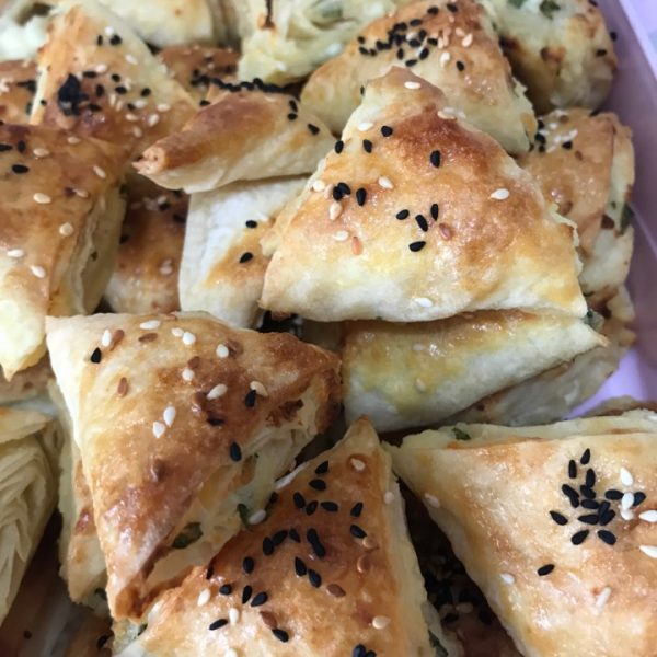 Peynirli Çıtır Üçgen Börek Nefis Yemek Tarifleri 2264848