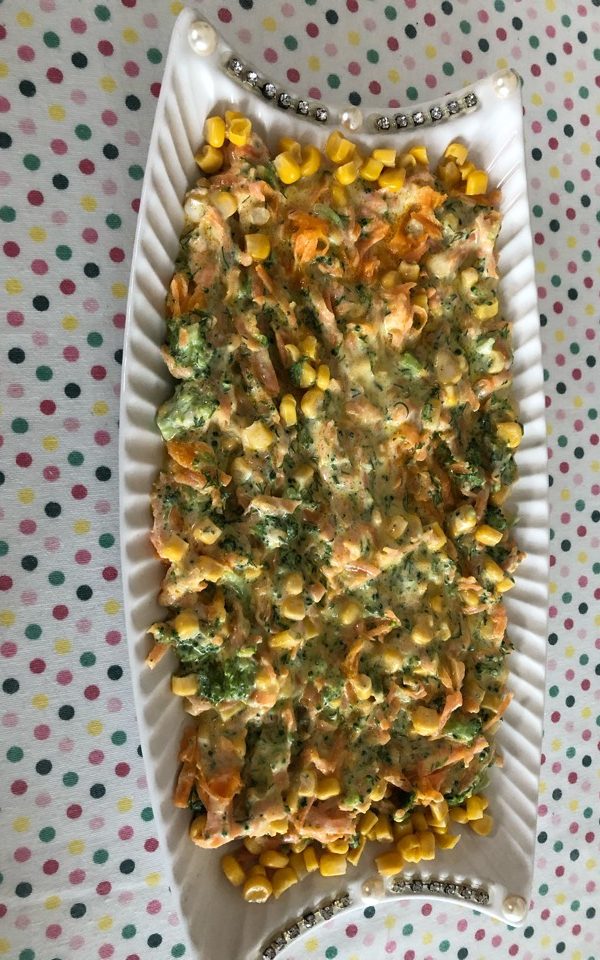 Yoğurtlu Brokoli Salatası (Videolu) Nefis Yemek Tarifleri